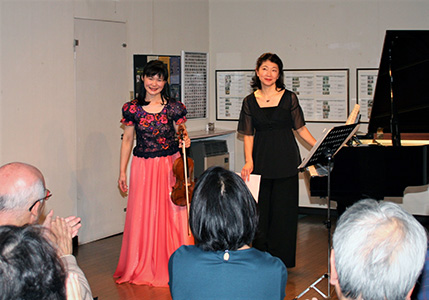 漆原朝子 (Vn) ＆ 今峰由香 (P) デュオ